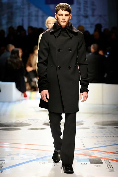 Look 44